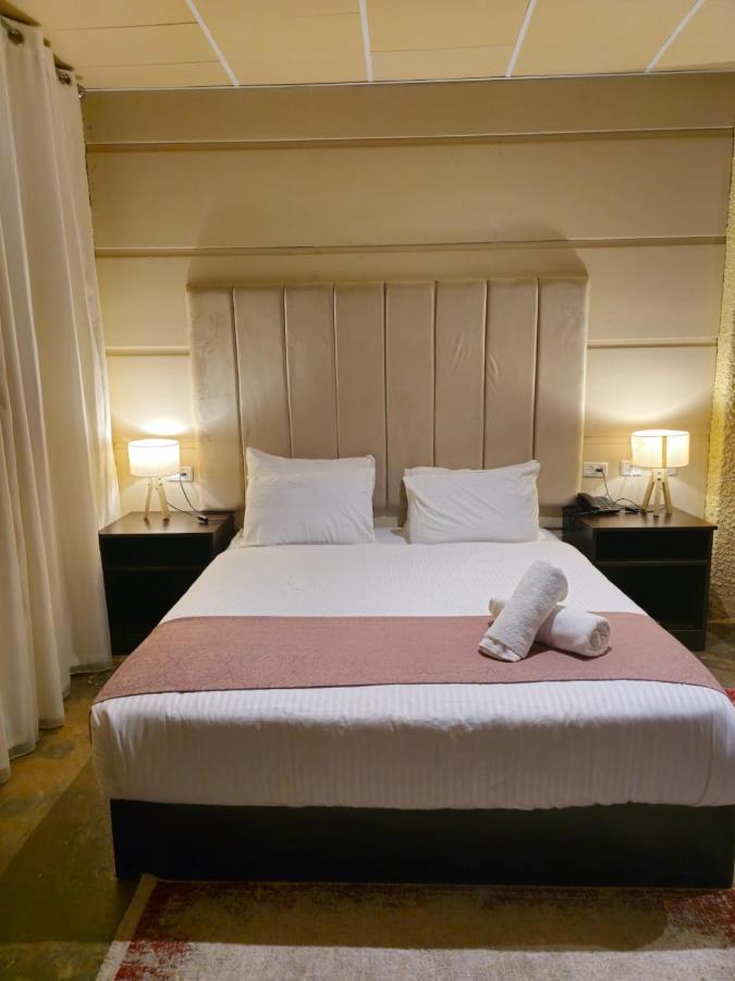יריחו Qasr Alnkheel Resort And Hotel מראה חיצוני תמונה